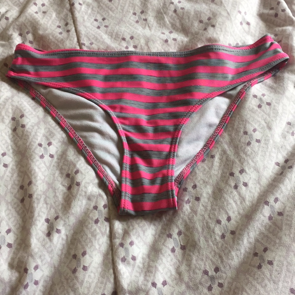 Cute bottom bikini piece